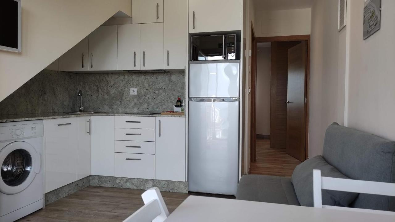 Aqualecer Apartment Aios